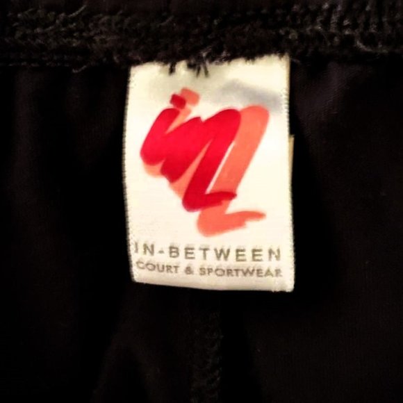 In Between Court and Sportswear Tennis Athletic Shorts - Size Medium - Picture 8 of 11